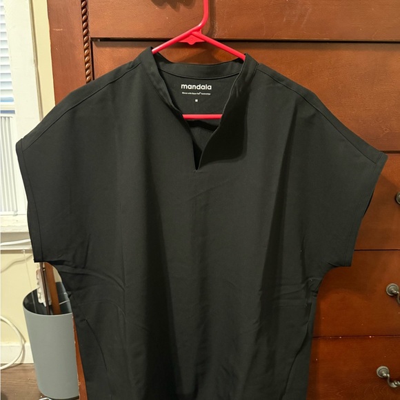 Mandala Women's scrub top Medium - Picture 1 of 1